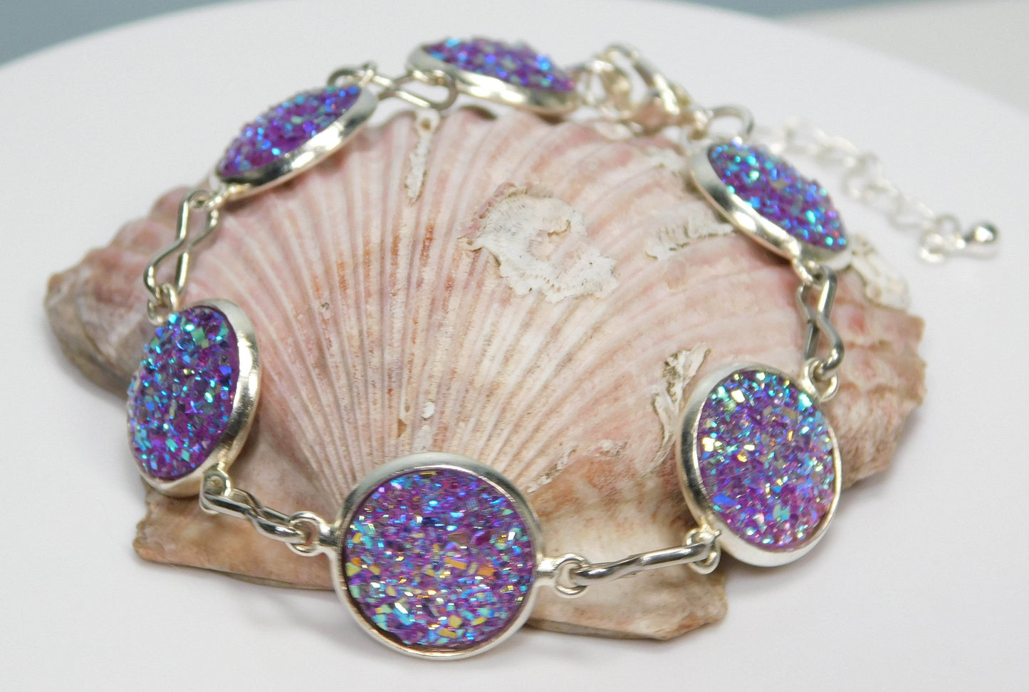 Imitation Agate Linked Bracelet - Victoria's Treasure Chests