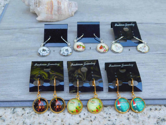 Christmas Lever Back Earrings - Victoria's Treasure Chests