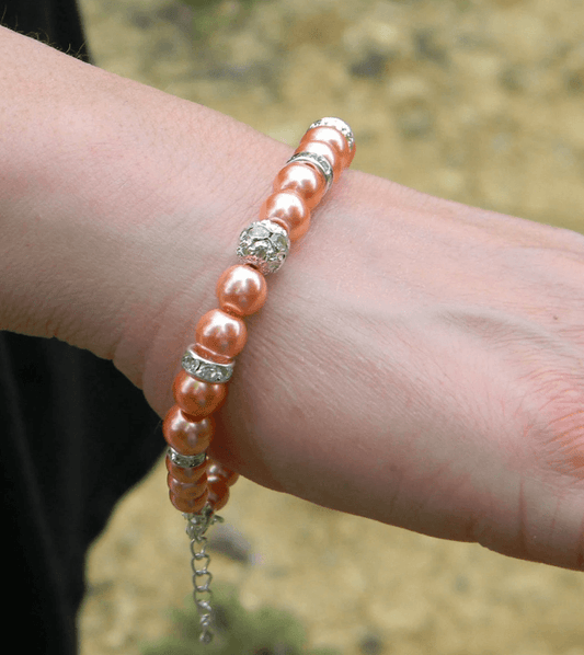 Single Coral Pearl Bracelet - Victoria's Treasure Chests