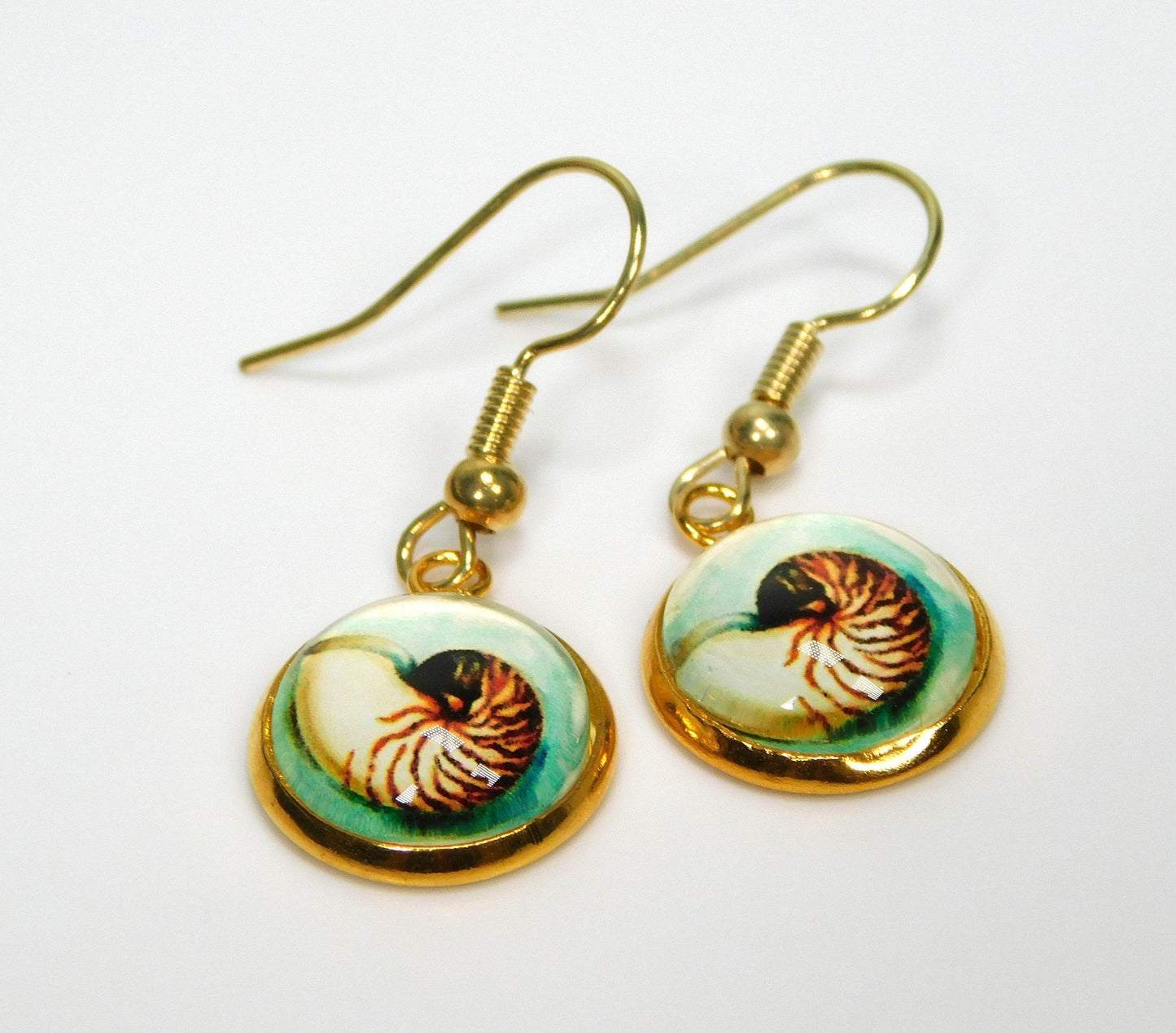 Sea Shell-Sea Horse Single Drop Earrings - Victoria's Treasure Chests