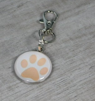 Dog or Cat Paw keychain on a swivel hook