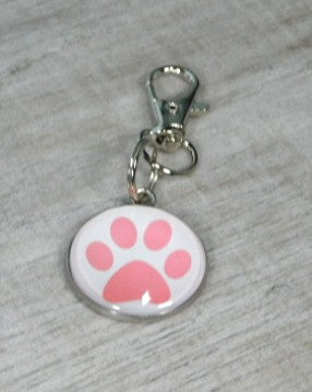 Dog or Cat Paw keychain on a swivel hook