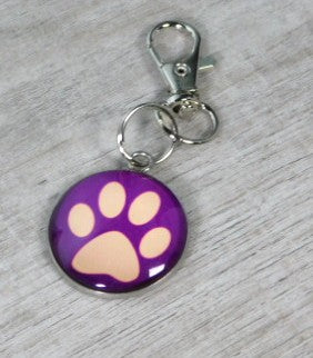 Dog or Cat Paw keychain on a swivel hook