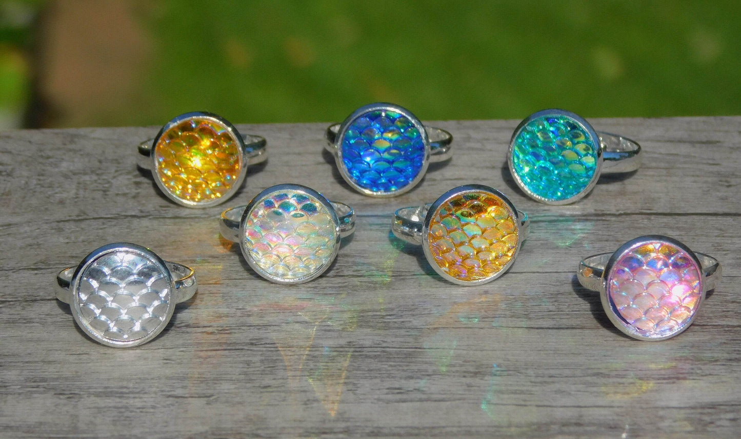 Mermaid Scale Adjustabe Ring - Victoria's Treasure Chests