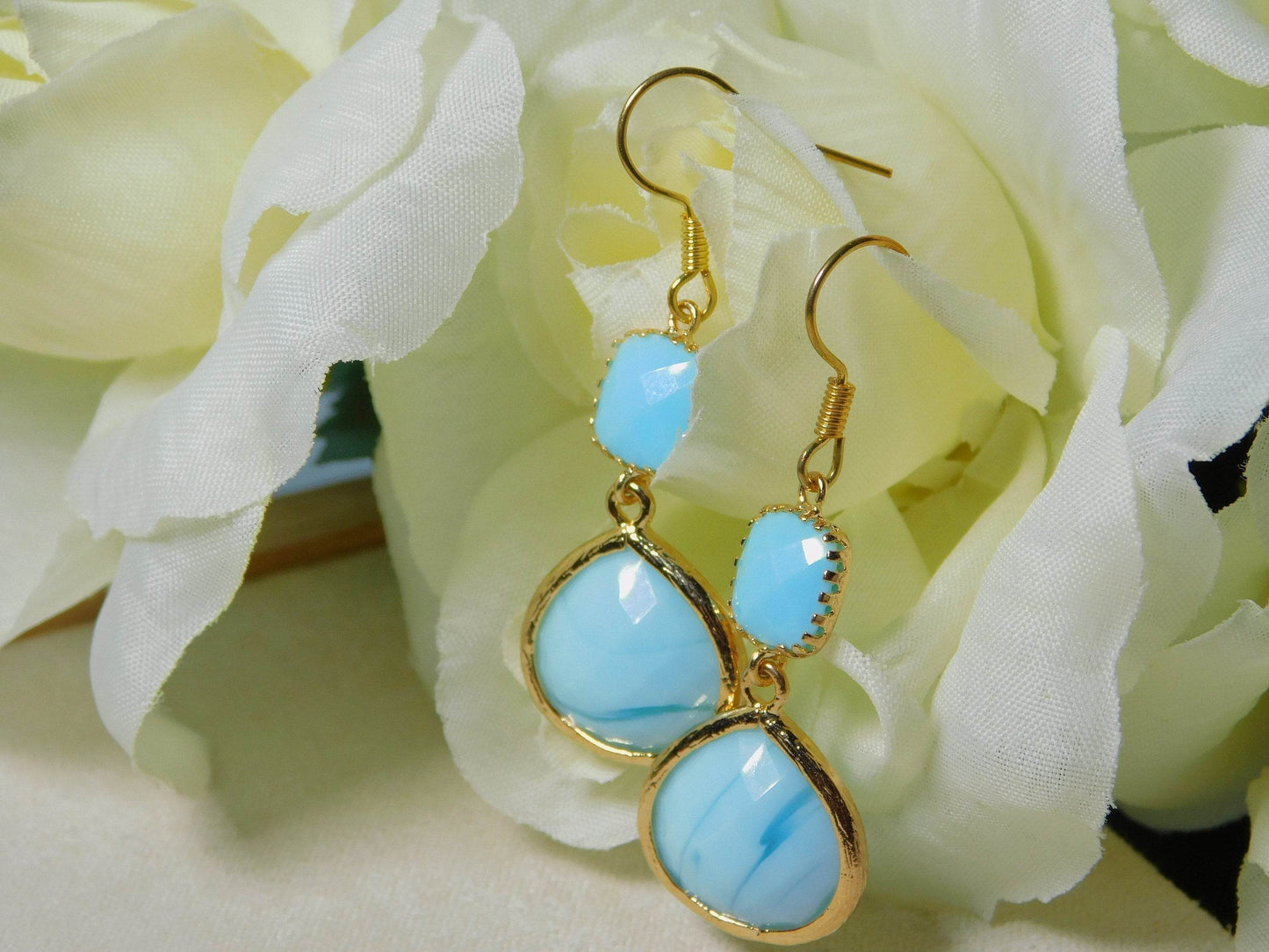 Turquoise Blue Necklace set - Victoria's Treasure Chests