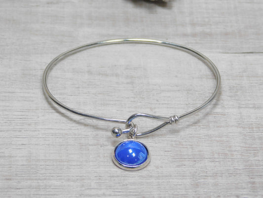 Cuff bracelet with pearl