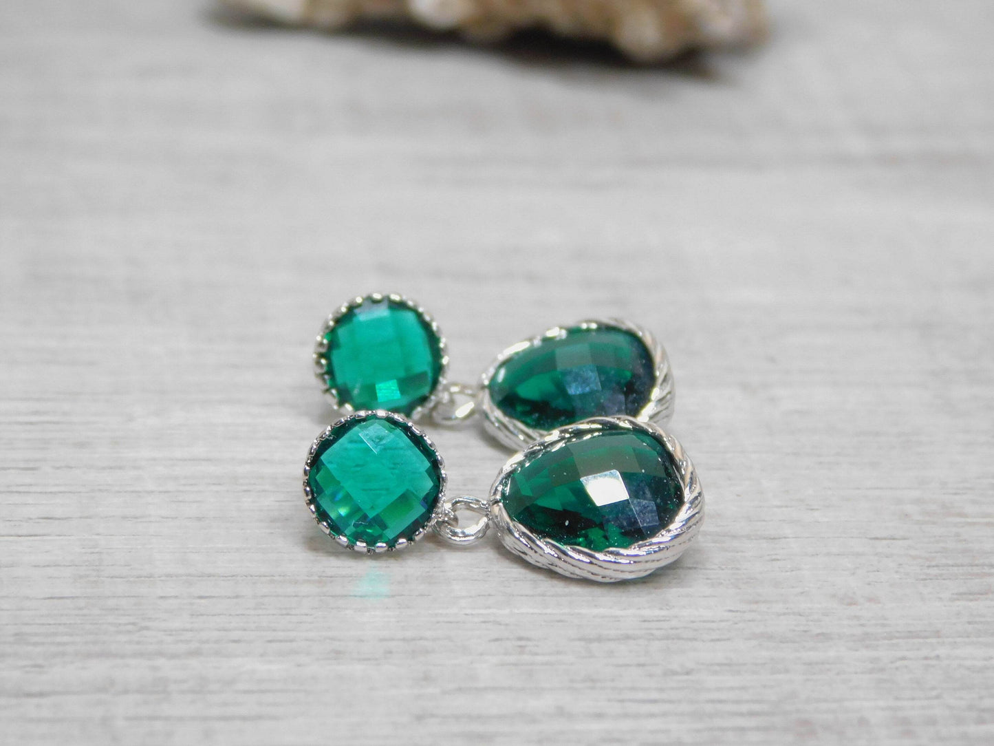 Emerald Green Glass Earrings - Victoria's Treasure Chests