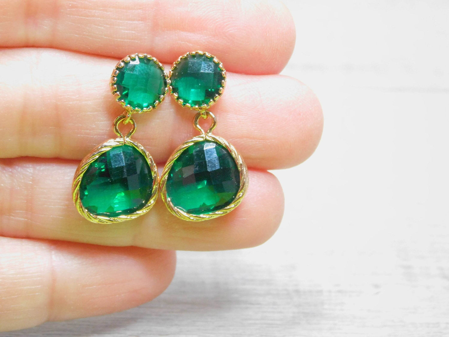Emerald Green Glass Earrings - Victoria's Treasure Chests