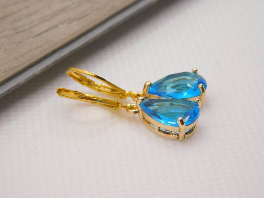 Aqua Blue Tear Drop Glass Earrings - Victoria's Treasure Chests