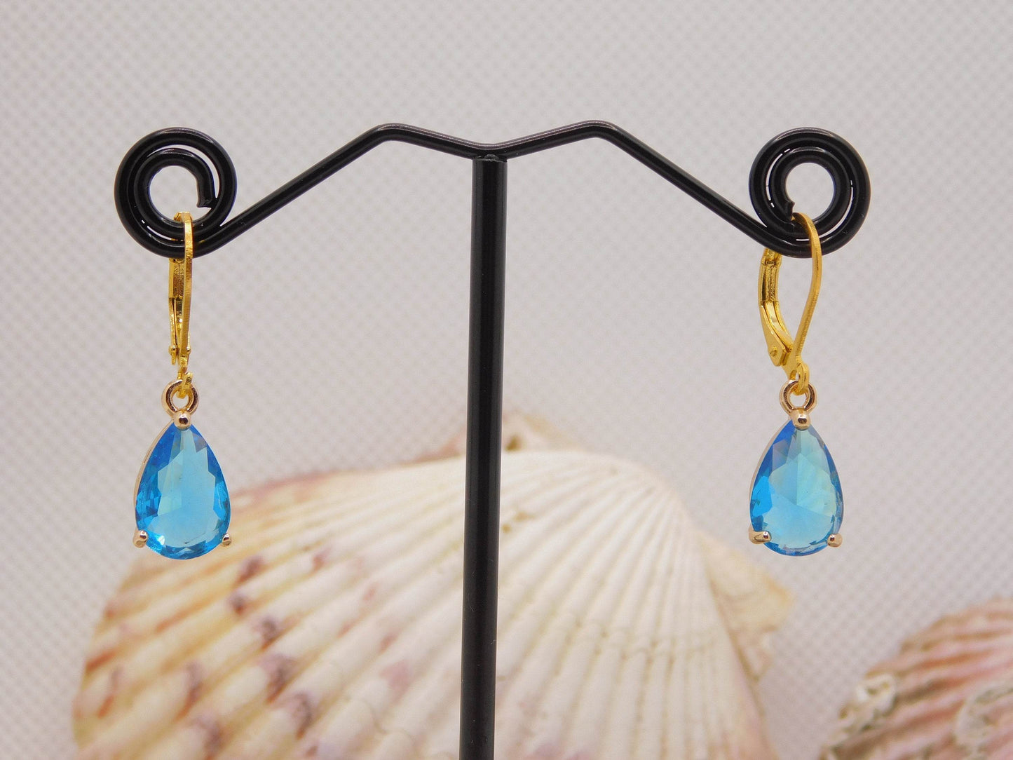 Aqua Blue Tear Drop Glass Earrings - Victoria's Treasure Chests