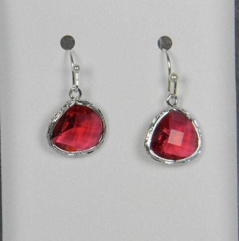 Ruby Glass Earrings - Victoria's Treasure Chests