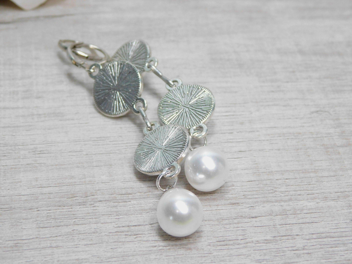 Faux Pearl Earrings - Victoria's Treasure Chests