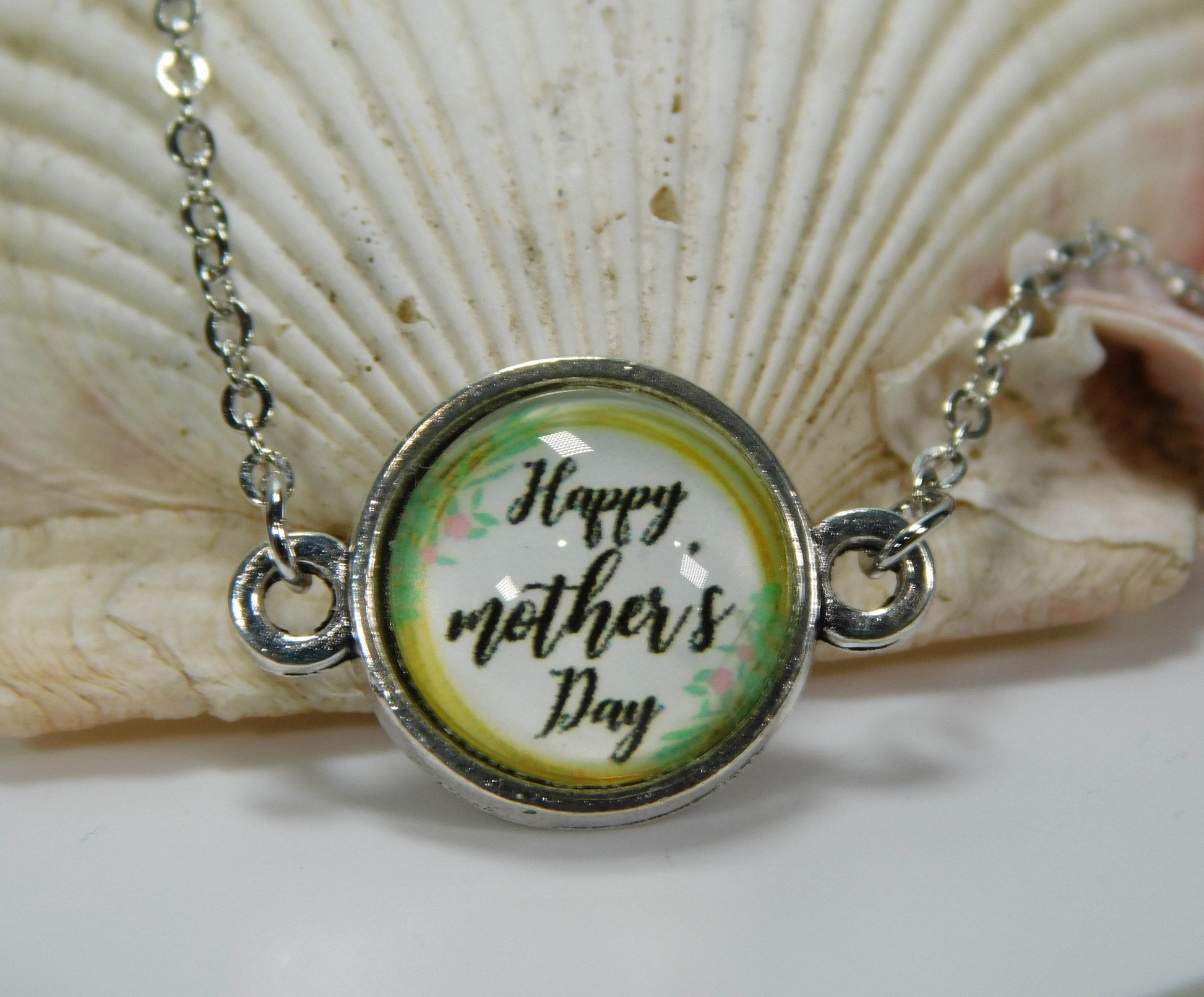 Mother's Day Bracelet Gift - Victoria's Treasure Chests