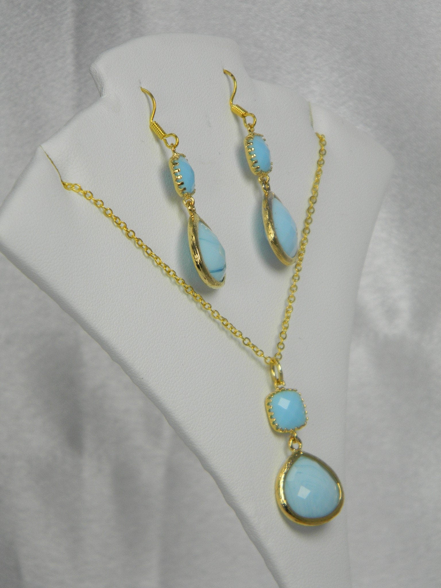 Sky Blue Necklace Set