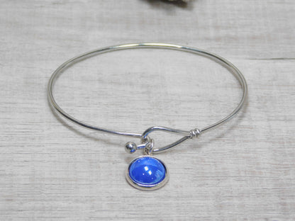 Cuff bracelet with pearl