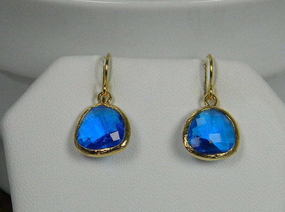 gorgeous sapphire blue earrings set