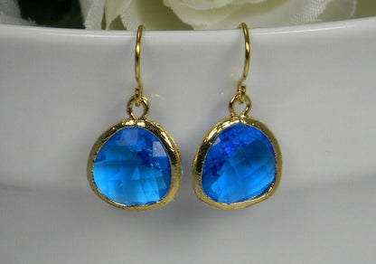 gorgeous sapphire blue earrings set