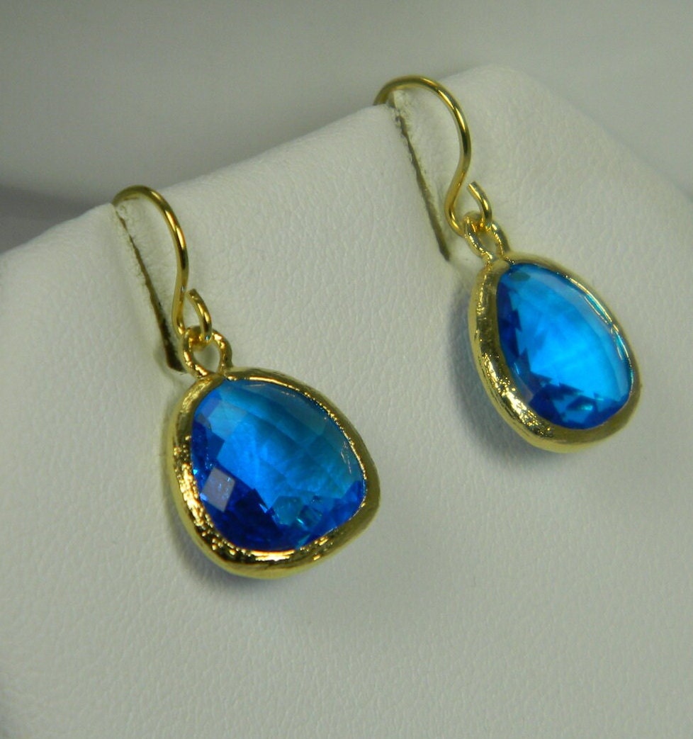 gorgeous sapphire blue earrings set