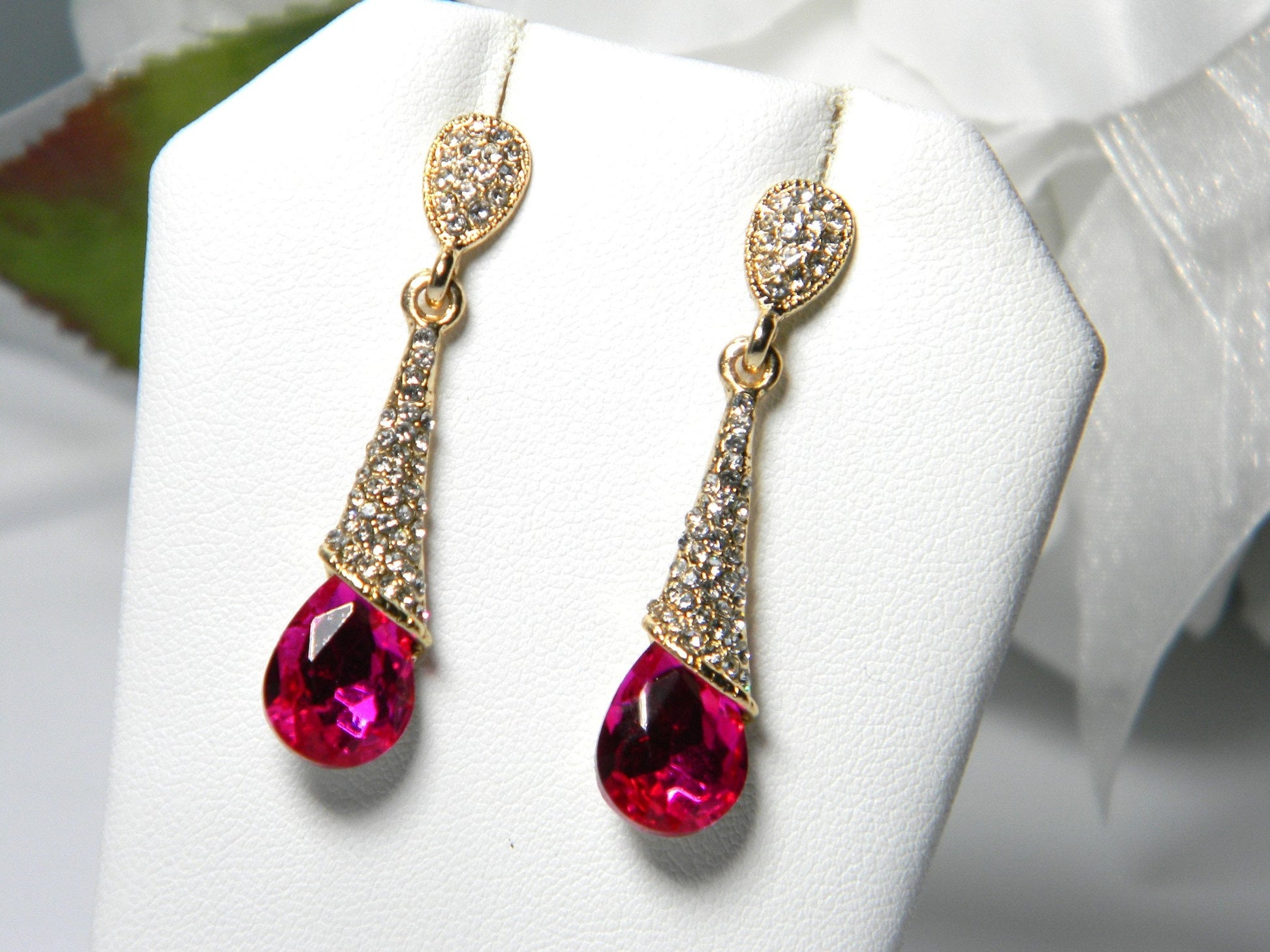 Pink Rhinestone Drop Dangle Earrings, Bridesmaid Gift, 18K Gold Fusca Wedding, Gold Bridesmaid Jewelry, Wedding Jewelry